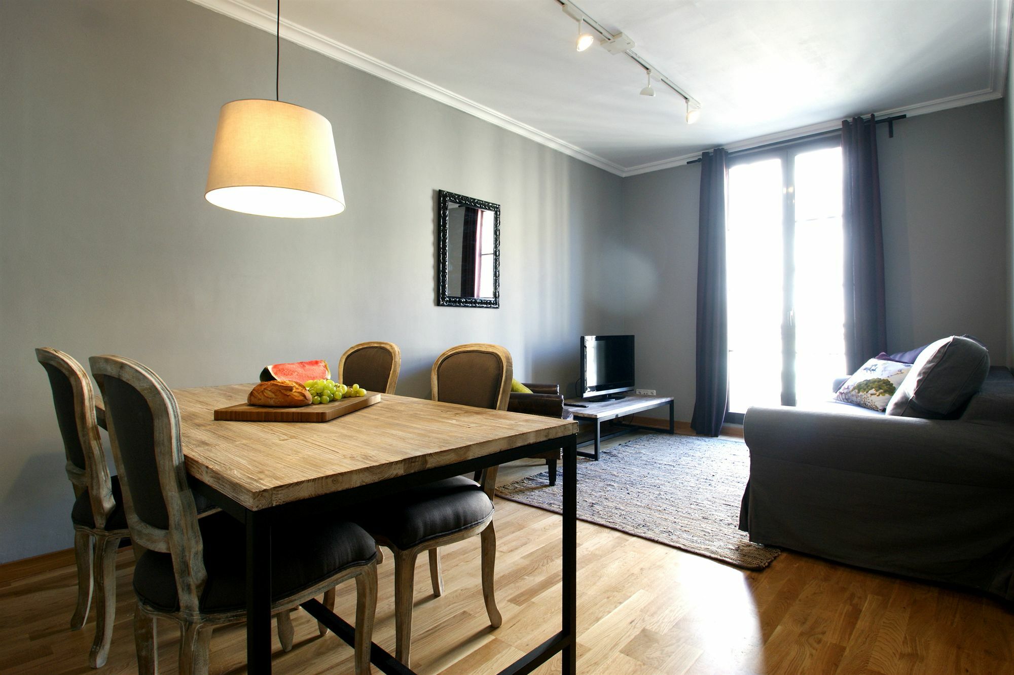Short Stay Group Paseo De Gracia Serviced Apartments Barcelona Exterior photo