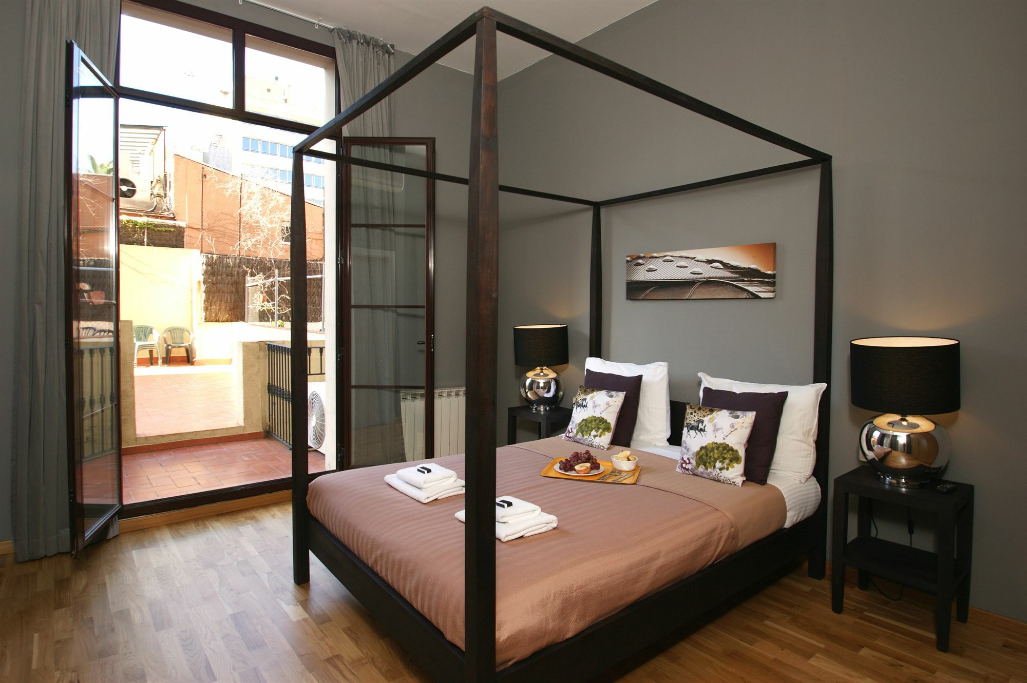 Short Stay Group Paseo De Gracia Serviced Apartments Barcelona Exterior photo